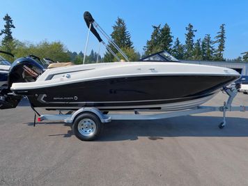 2023 Bayliner VR5 Bowrider OB