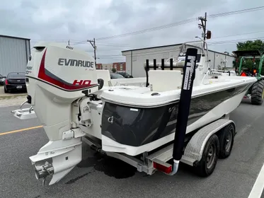 2017 NauticStar 244 XTS