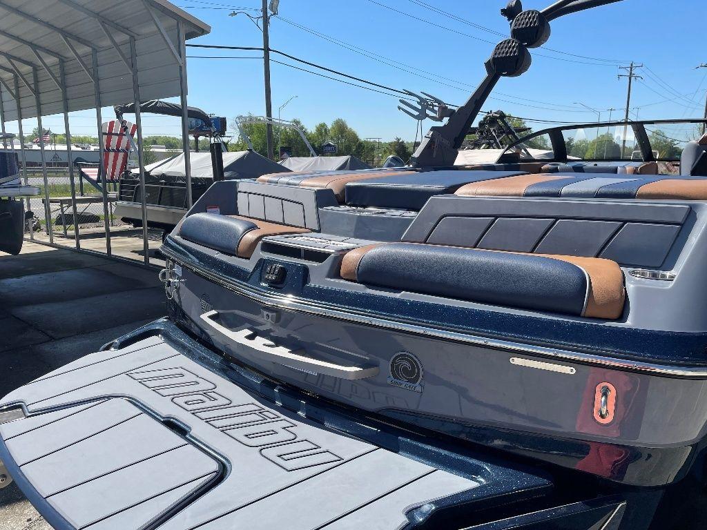 New 2023 Cobalt R6 Surf, 27405 Greensboro - Boat Trader