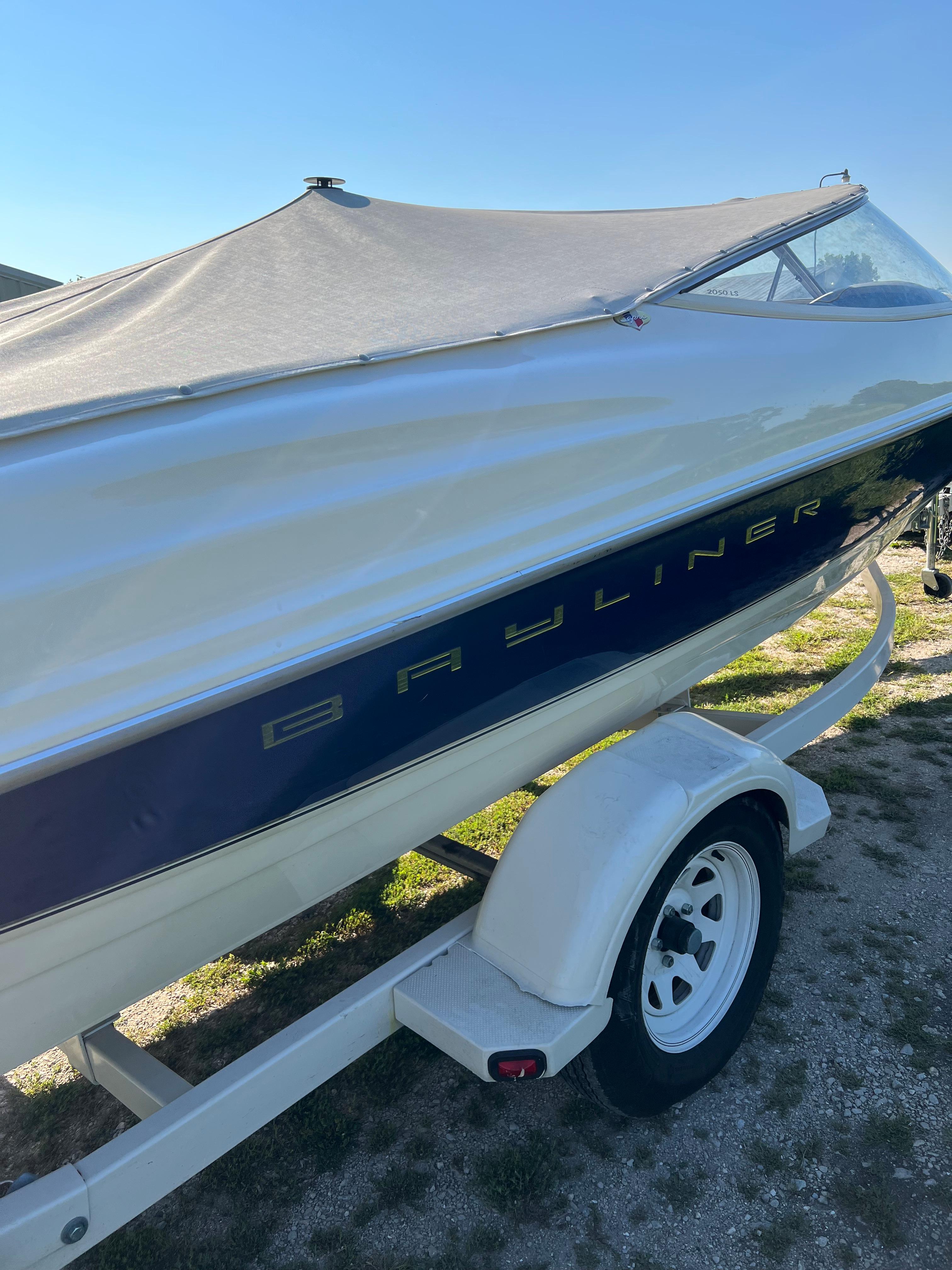 Used 1999 Bayliner 2050 Capri LS, 53228 Greenfield Boat Trader