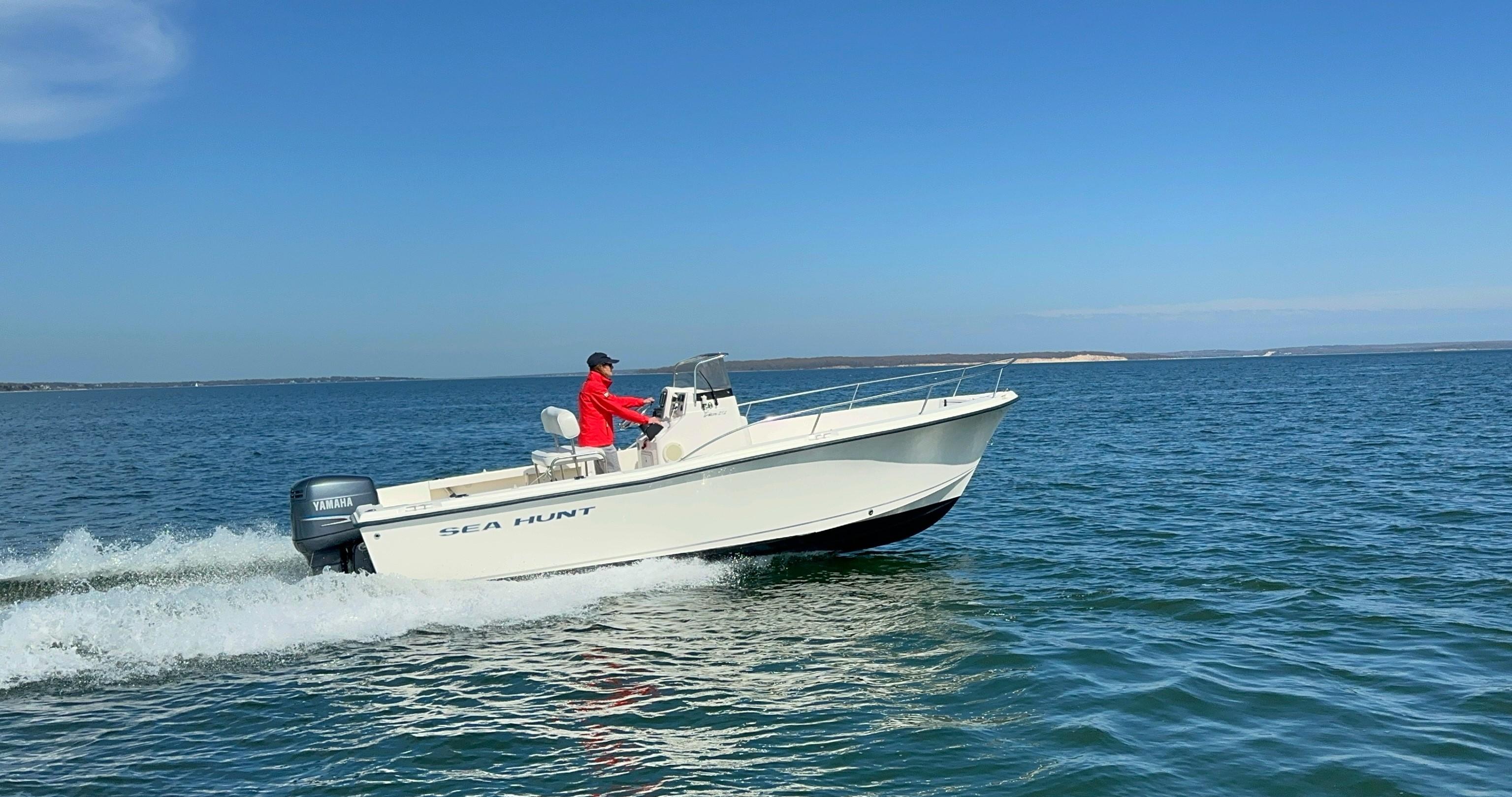 2005 Sea Hunt Triton 212