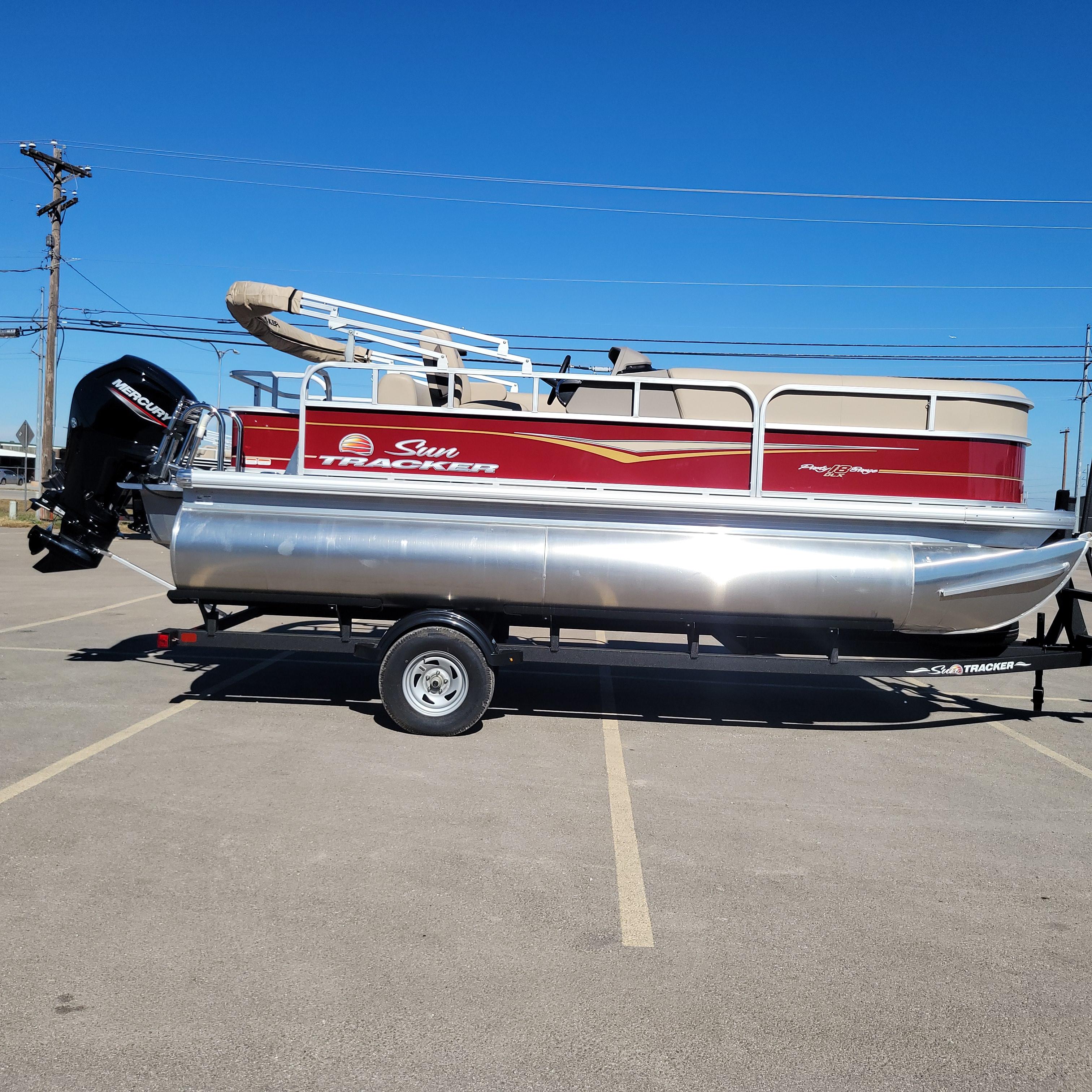 New 2024 Sun Tracker Party Barge 18 DLX, 79601 Abilene Boat Trader