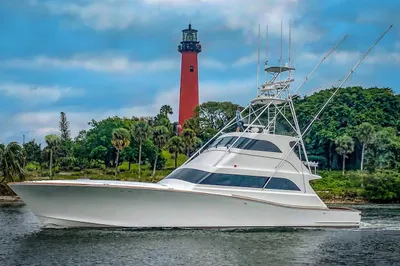 2001 American Enclosed Flybridge