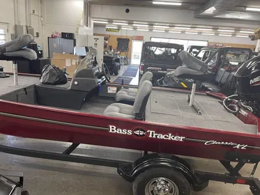 2024 Tracker BASS TRACKER® Classic XL