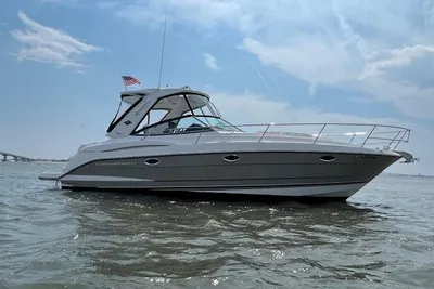 2015 Monterey 355 Sport Yacht