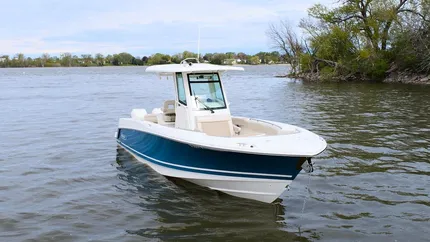 2017 Boston Whaler 280 Outrage