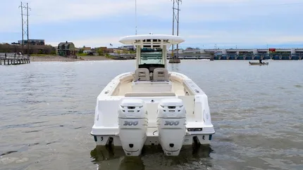 2017 Boston Whaler 280 Outrage