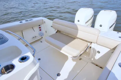 2017 Boston Whaler 280 Outrage