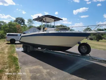 1994 Wahoo 26 CENTER CONSOLE