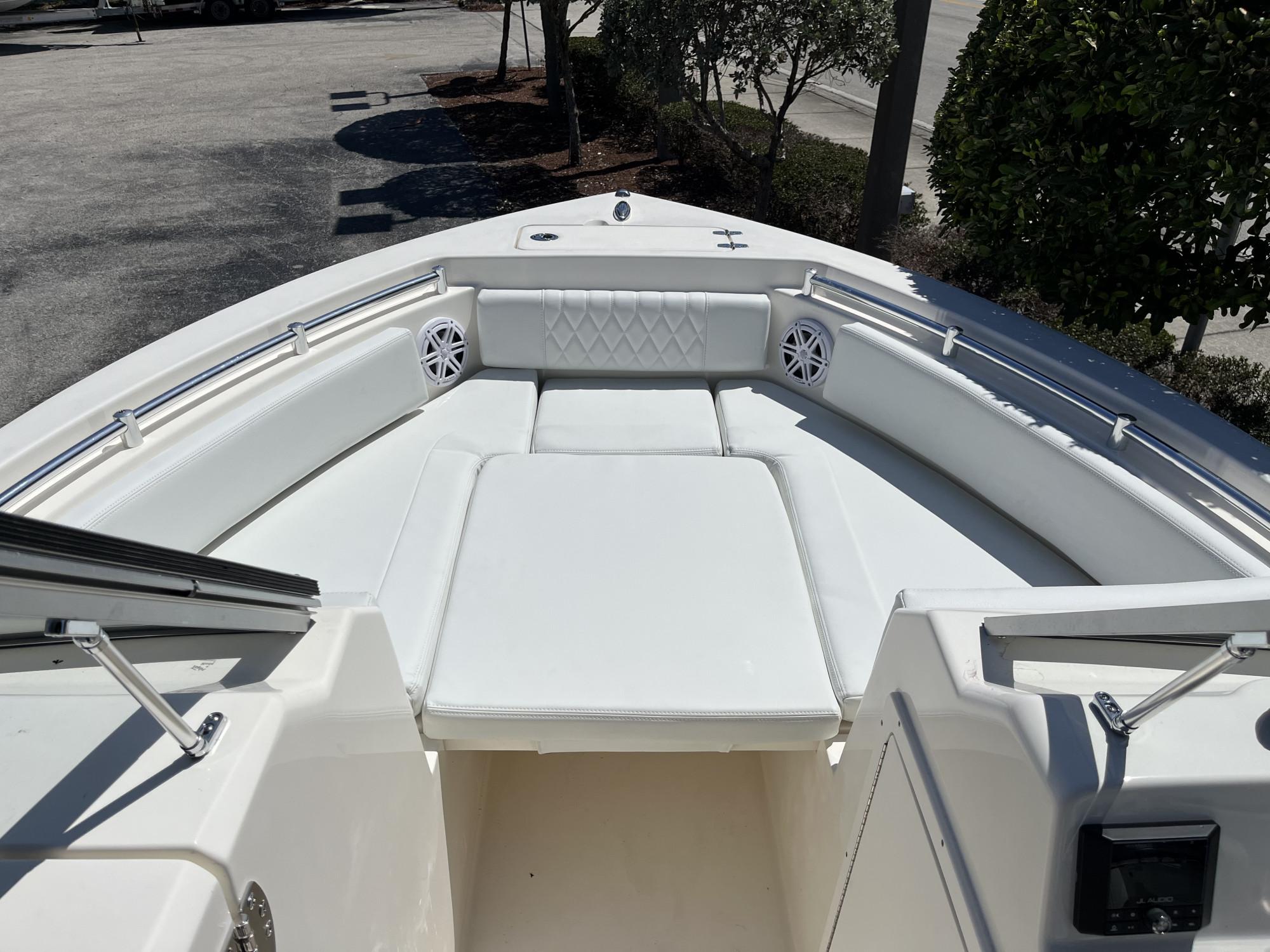 New 2023 Cobia 220 DC, 32960 Vero Beach - Boat Trader