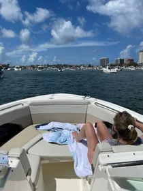 2021 Boston Whaler 280 Vantage