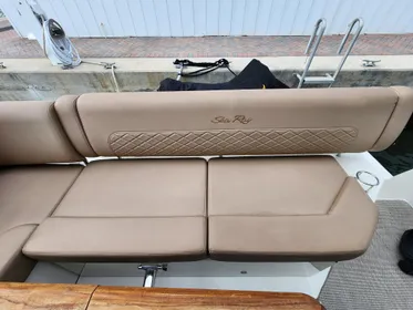 2017 Sea Ray 460 Sundancer INBOARD NO PODS