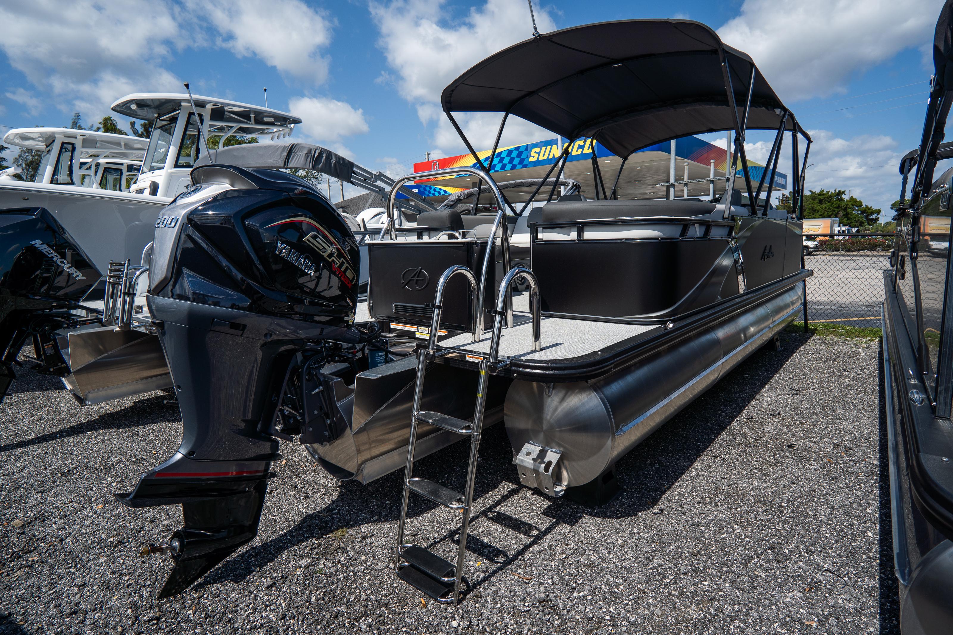 NEW Yamaha Outboards Fishing Hat Cap Saltwater Boat