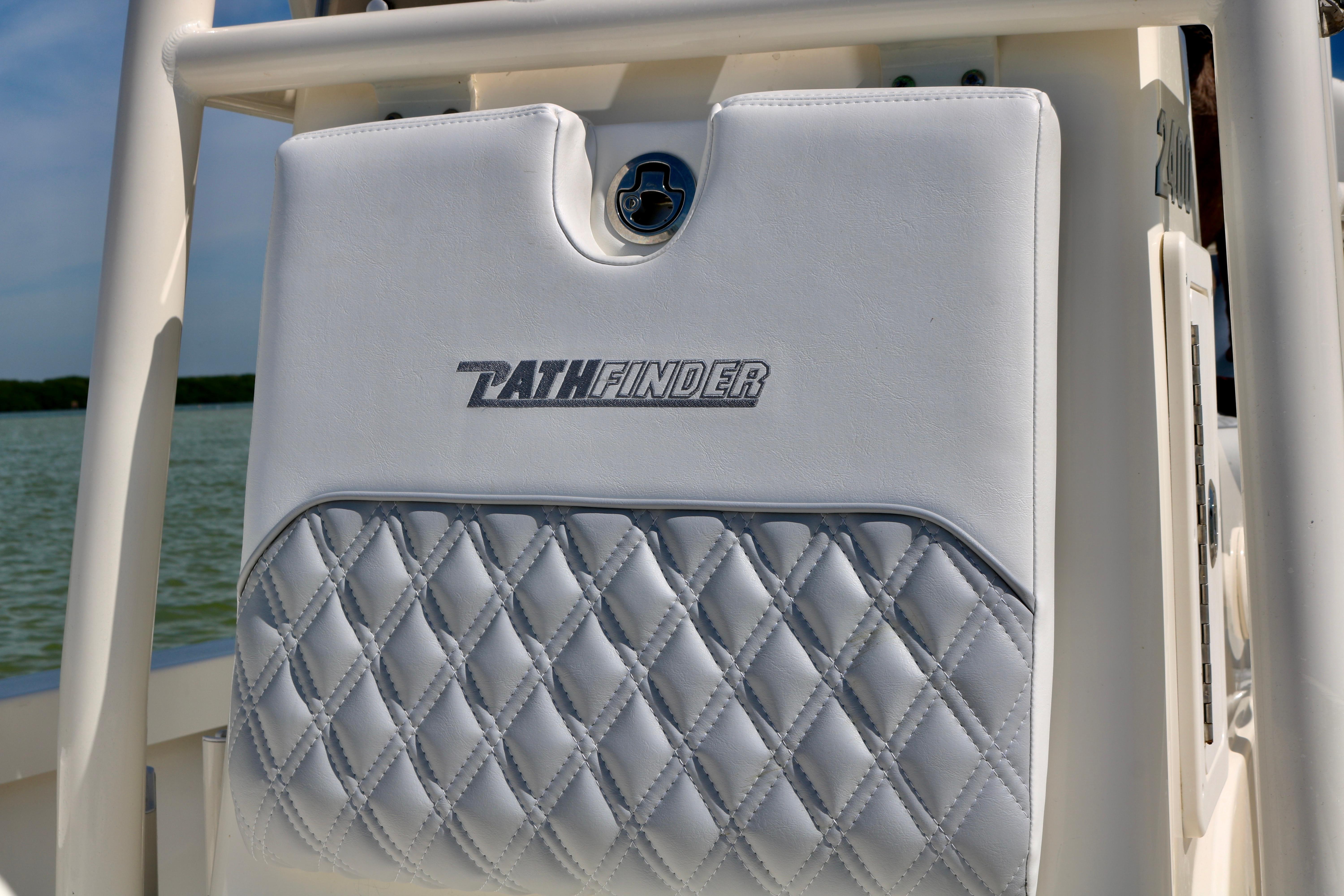 2015 Pathfinder 2400 TRS