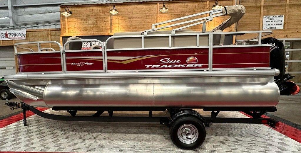 New 2024 Sun Tracker Bass Buggy 18 DLX, 24112 Martinsville - Boat Trader