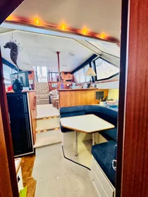 1992 Carver 36 Motor Yacht