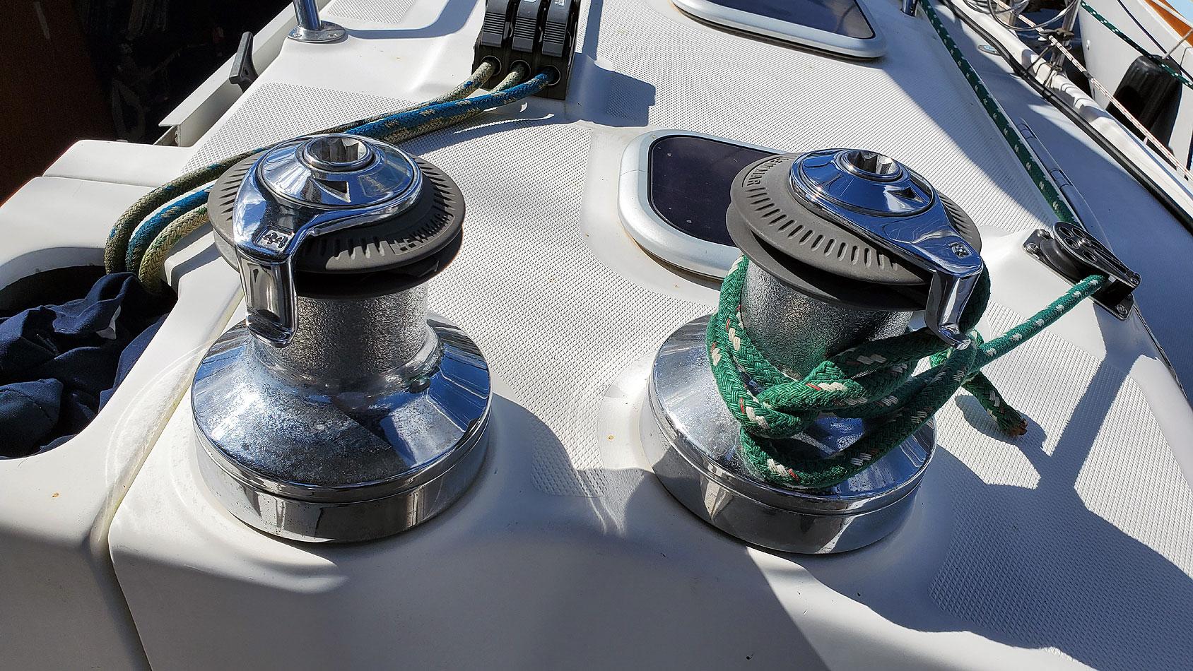 Starboard Self Tailing Winches