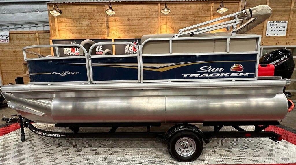 New 2024 Sun Tracker Bass Buggy® 16 XL Select, 24112 Martinsville - Boat  Trader