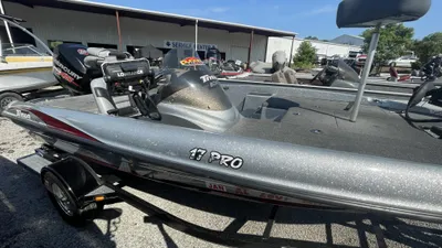 2013 Triton 17 Pro