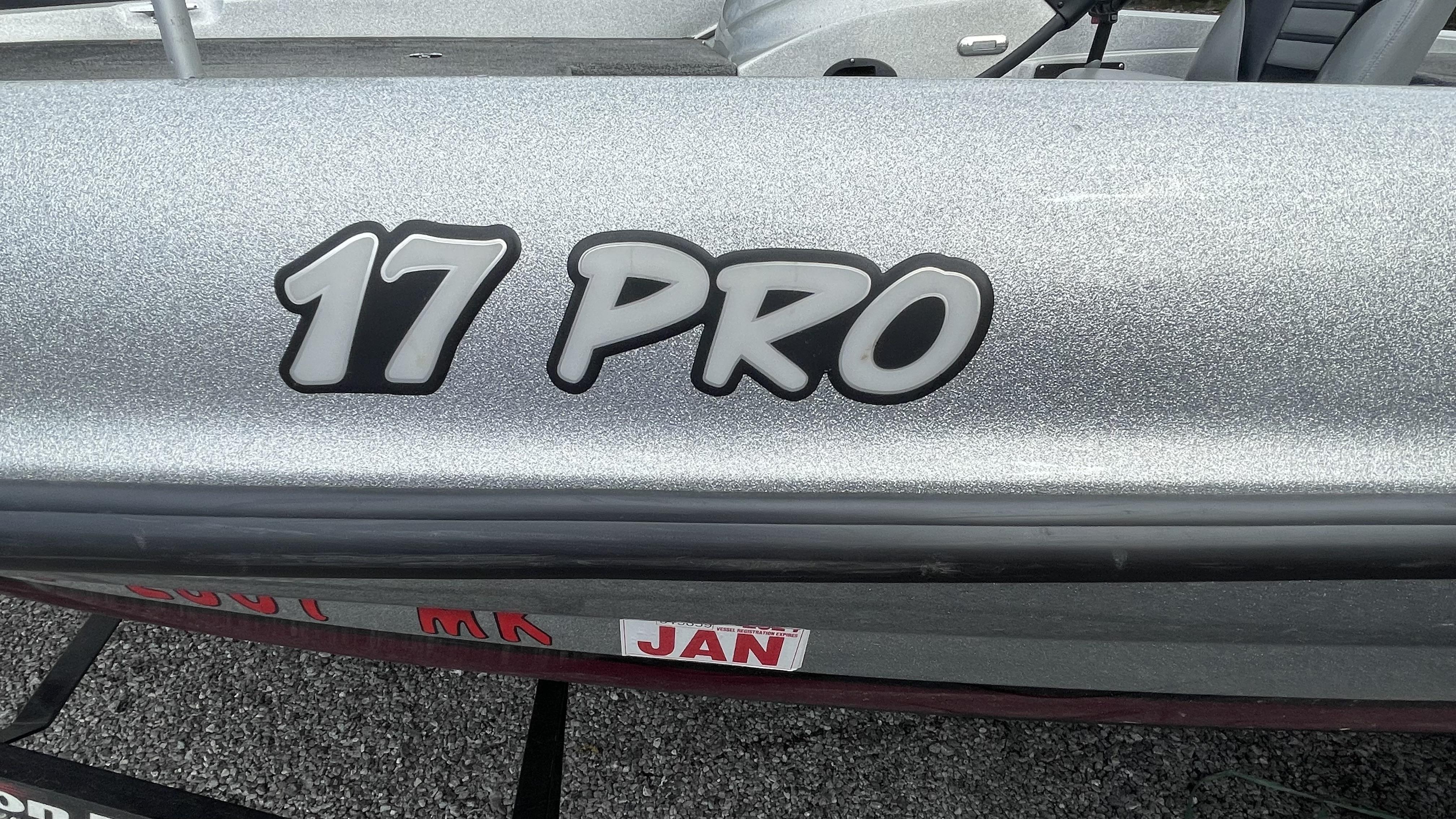 2013 Triton 17 Pro