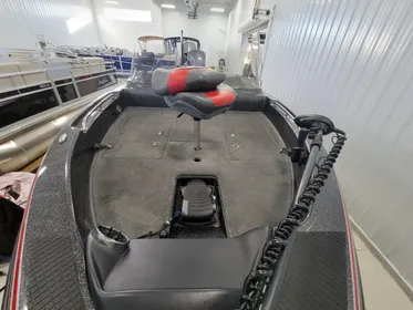 2014 Triton 216 Fishunter