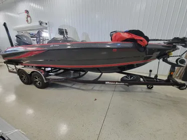 2014 Triton 216 Fishunter