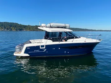 2019 Jeanneau NC 895 Weekender