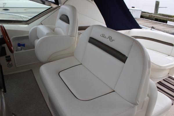 Used 2006 Sea Ray 380 Sunr 07020 Edgewater Boat Trader - Sea Ray Replacement Seat Covers
