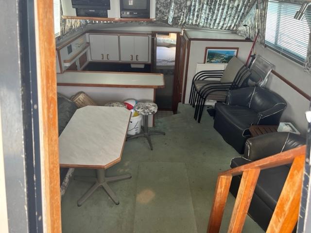 1990 Sea Ray 380 Aft Cabin