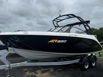 2024 Yamaha Boats AR220