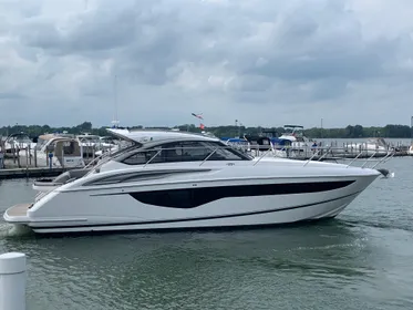 2019 Princess V40