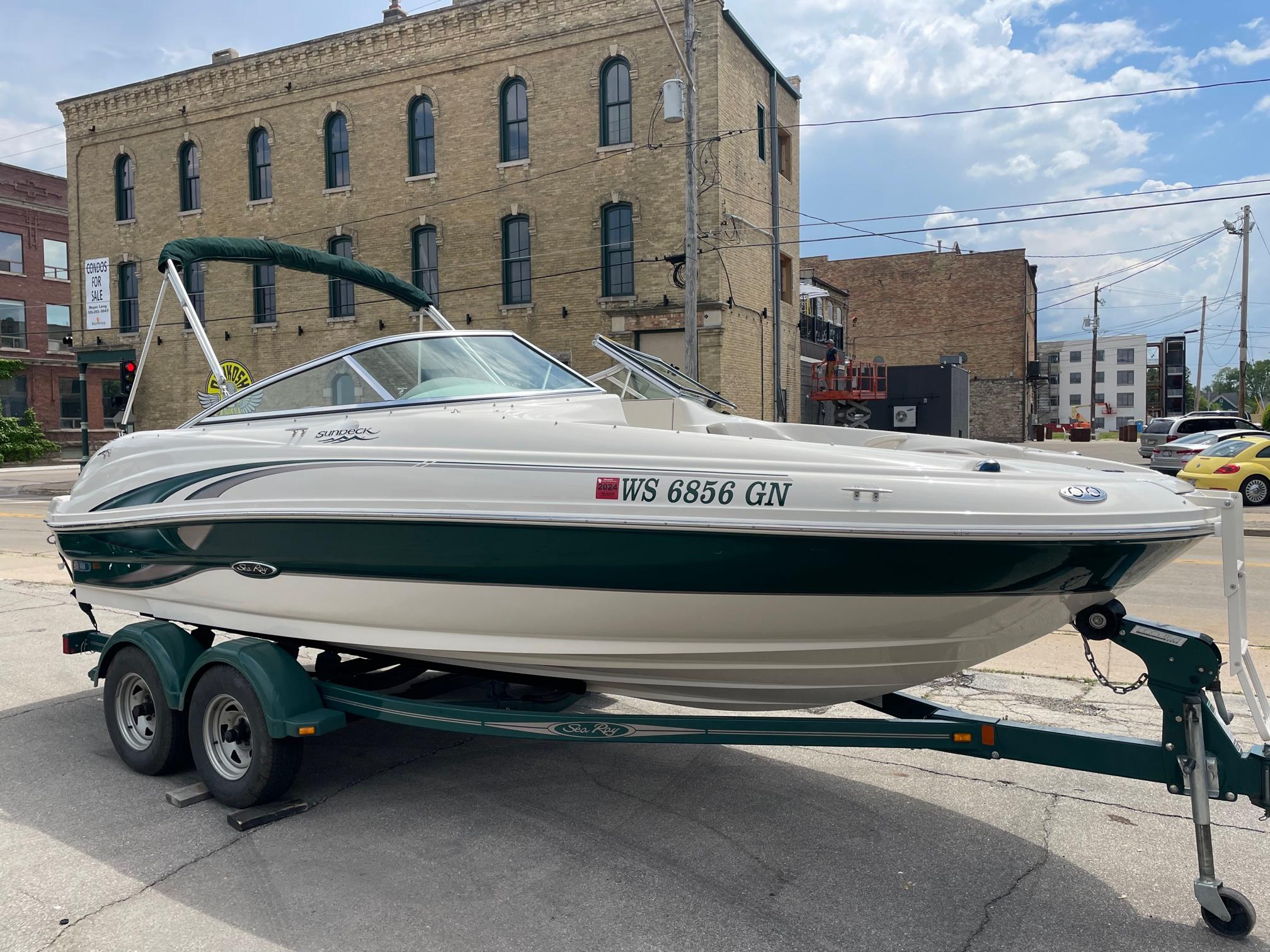 Used 2003 Sea Ray 200 Sundeck, 54902 Oshkosh Boat Trader