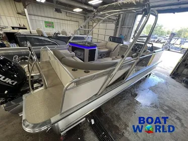 2024 Tahoe LTZ 2385 Elite Windshield Tritoon Pontoon & Suzuki