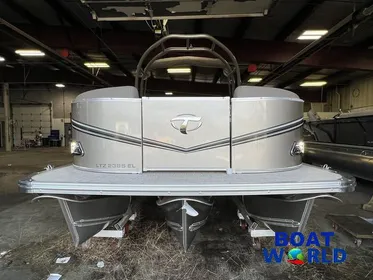 2024 Tahoe LTZ 2385 Elite Windshield Tritoon Pontoon & Suzuki