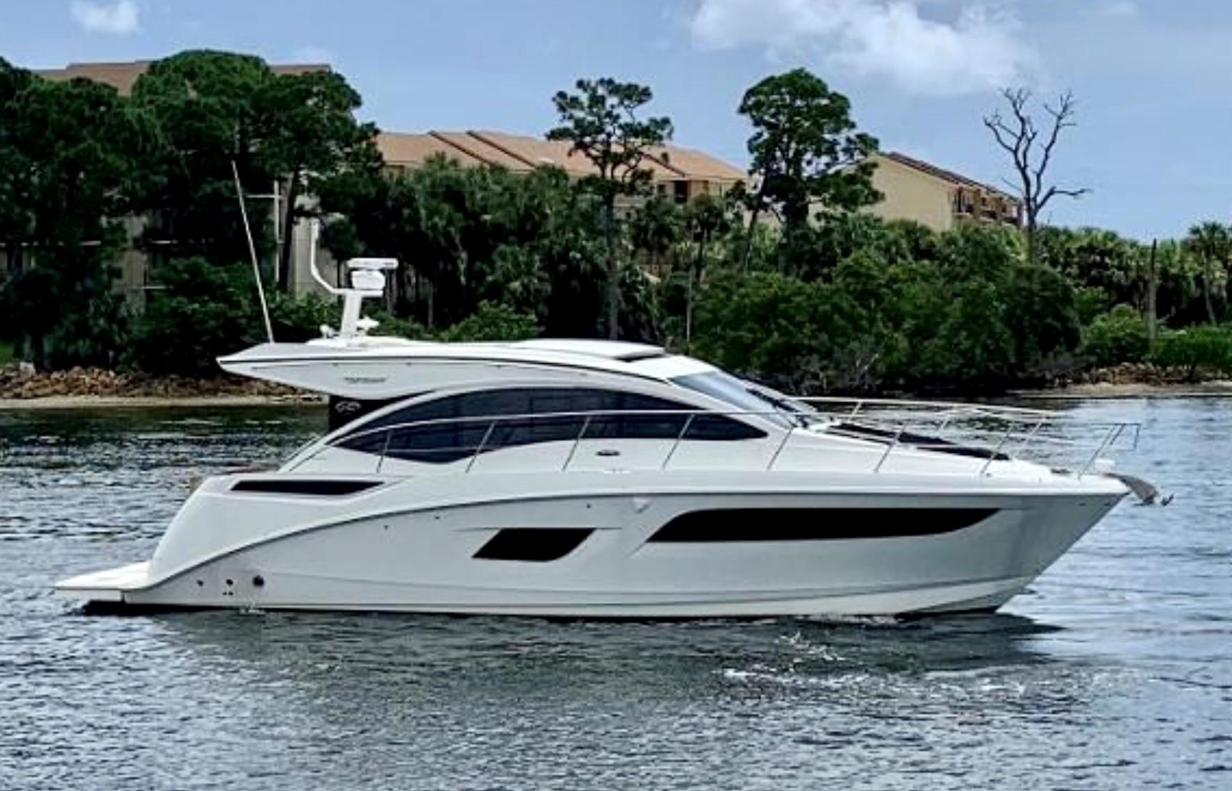 2017 Sea Ray 400 Sundancer