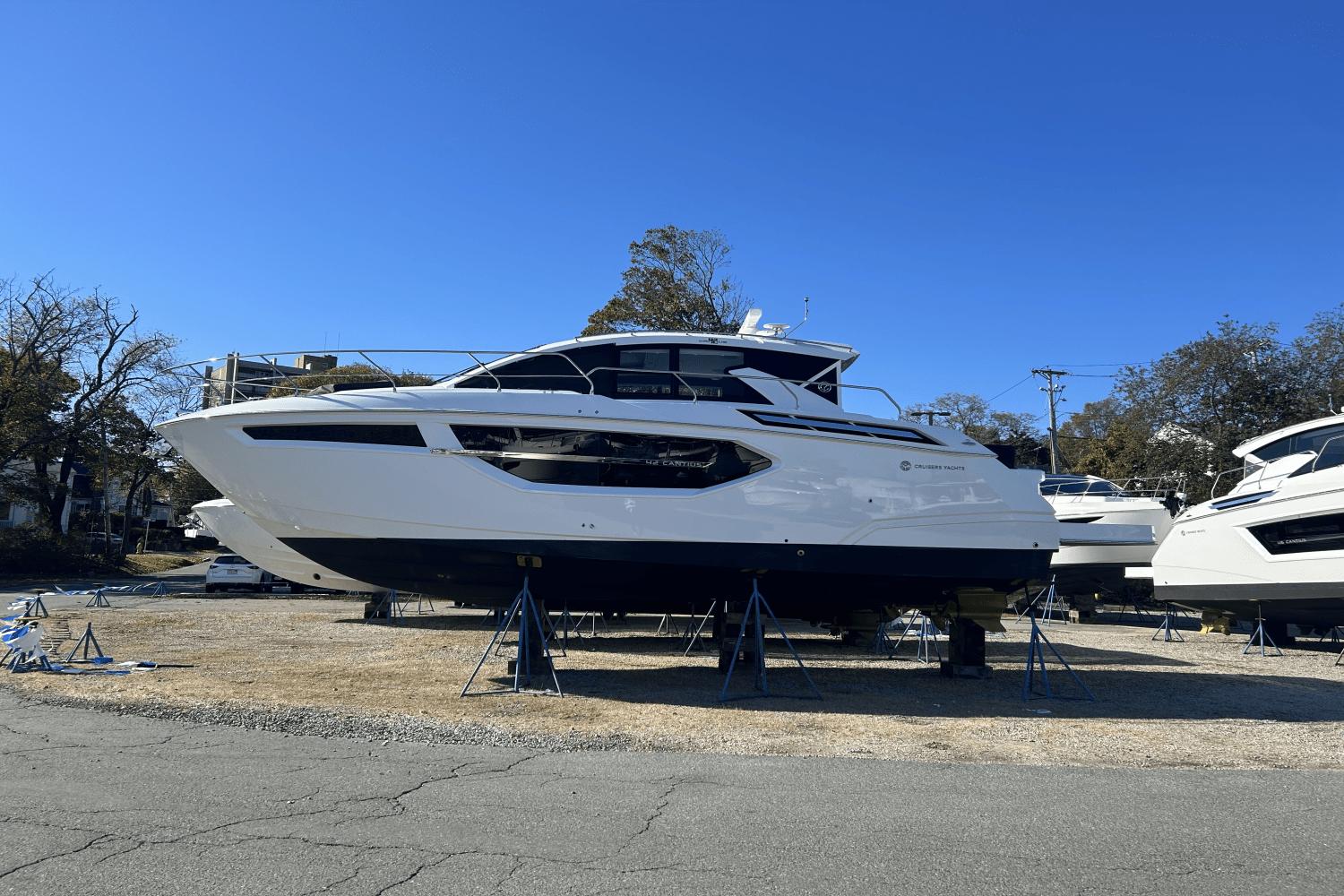 New 2024 Cruisers Yachts 42 Cantius 02169 Quincy Boat Trader   9065779 954156130 0 021120231216 0 