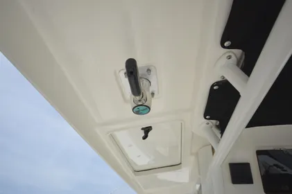 2018 Boston Whaler 330 Outrage