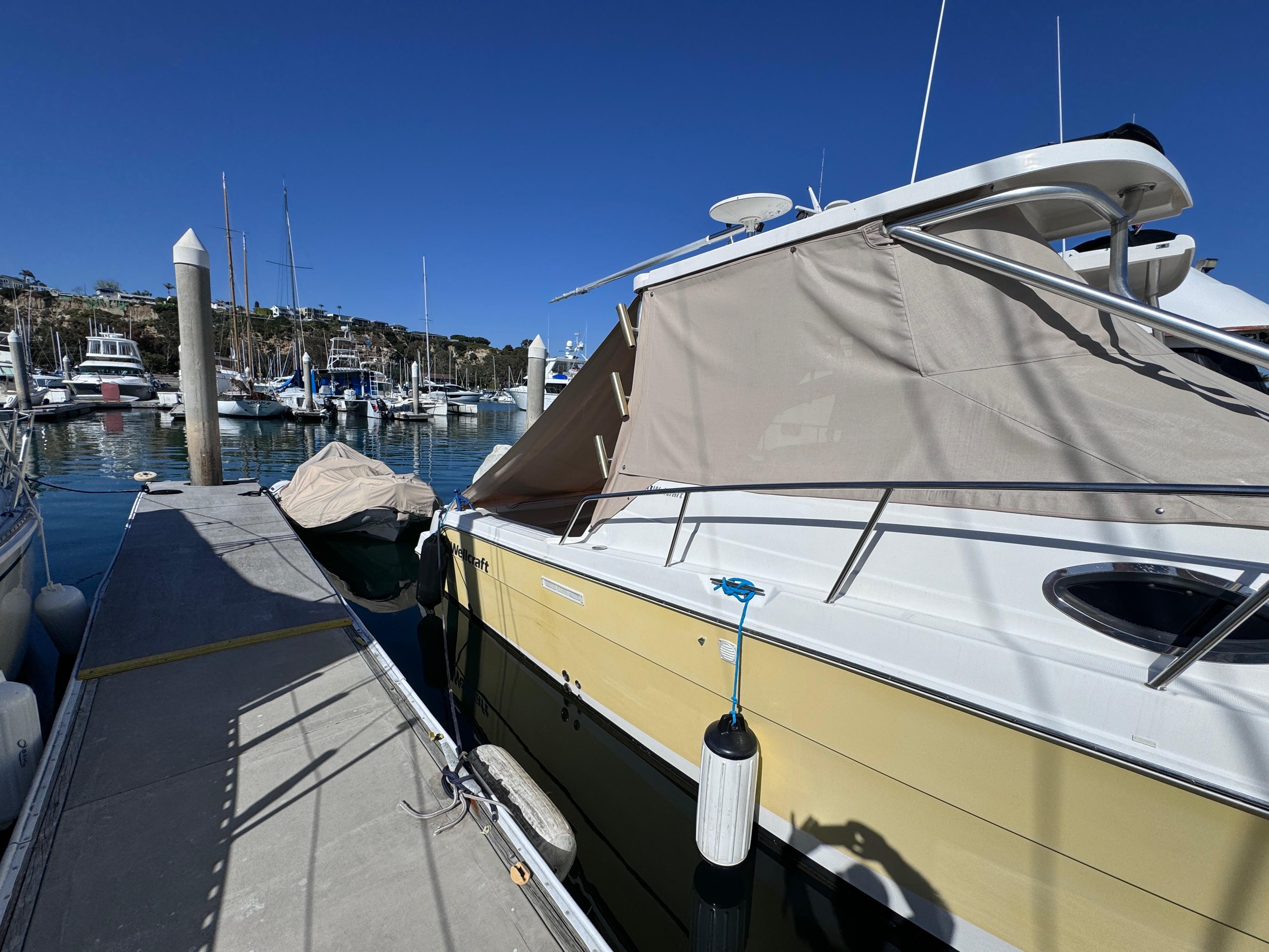 2005 Wellcraft 290 Coastal