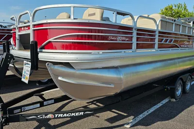 2023 Sun Tracker Fishin' Barge 20 DLX