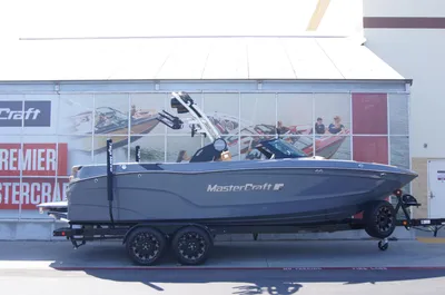 2023 MasterCraft XT23