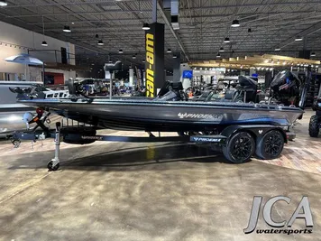 2024 Phoenix Bass Boats 920 Elite