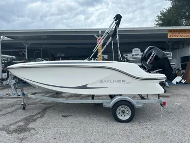 2024 Bayliner Element M15