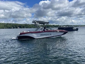 2023 MasterCraft X22