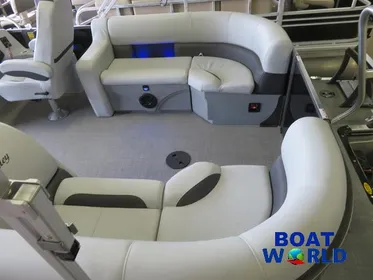 2024 Bentley Pontoons Legacy 200 Navigator Quad Lounge Pontoon & Honda 4