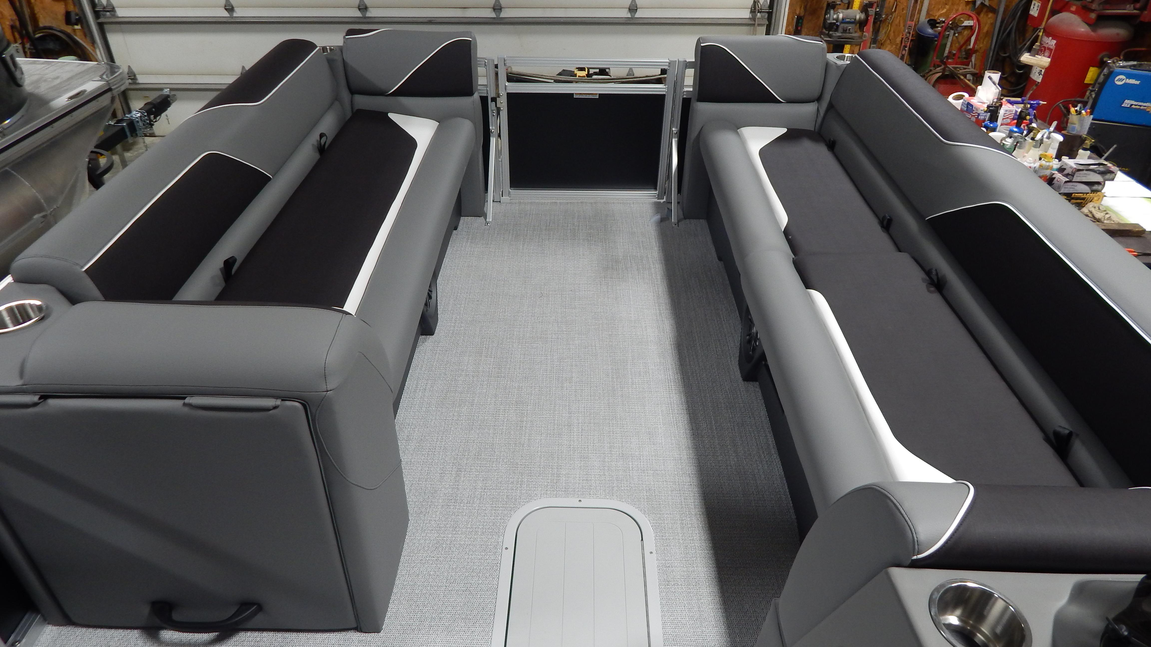 2024 Avalon Venture Cruise Rear Bench - 23'