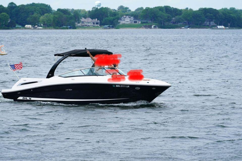 2015 Sea Ray 250 SLX