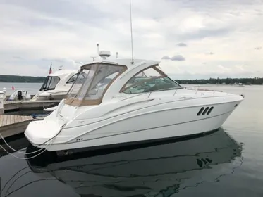 2008 Cruisers Yachts 360 Express