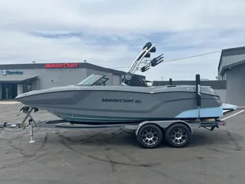 2023 MasterCraft NXT22