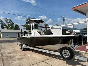 2018 Tidewater 2500 Carolina Bay Custom