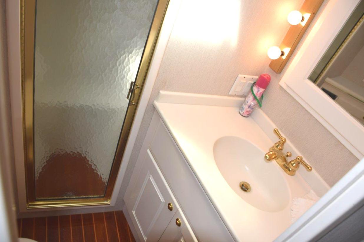 Master stateroom vanity with shower in peak